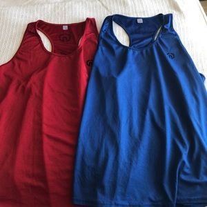 2 men’s work out tanks